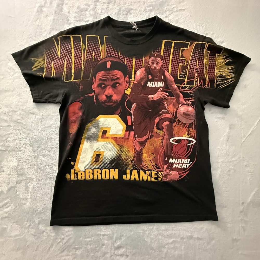 Vintage Miami Heat Mens Large Black NBA Basketball LeBron James 6 graphic tee